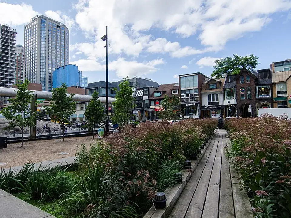 Yorkville, Toronto neighbourhood in Toronto